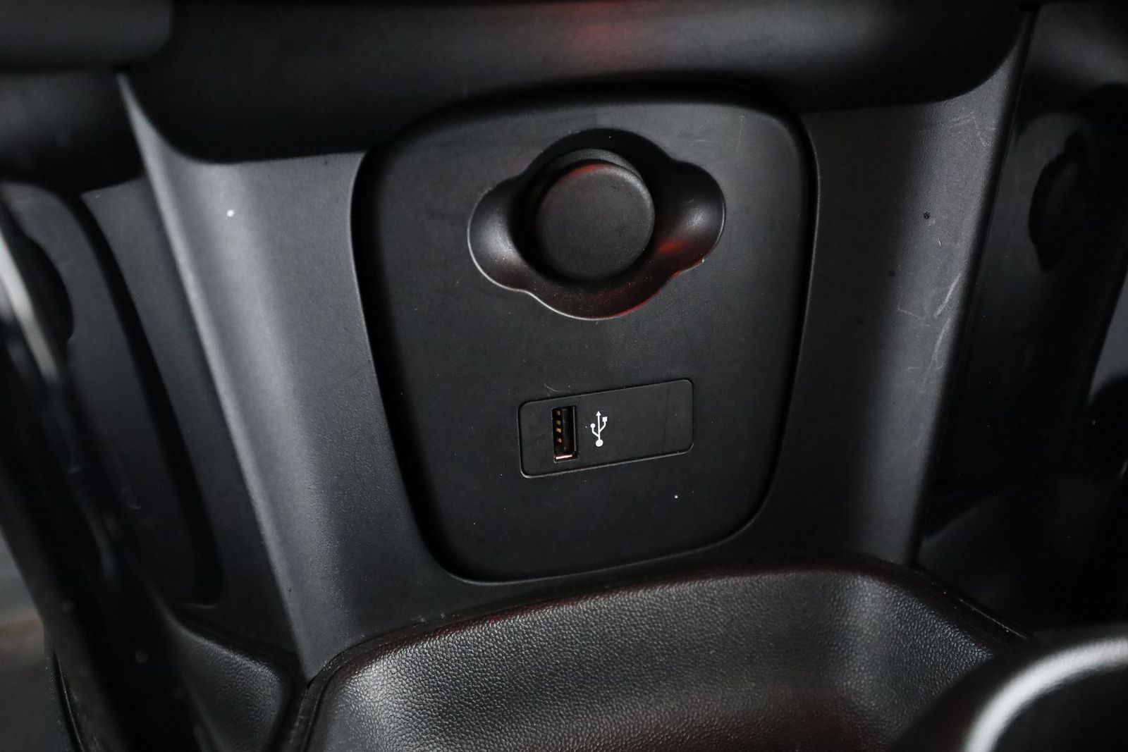 MINI Cooper Cab. Classic Trim - Samsaru's Car Outlet