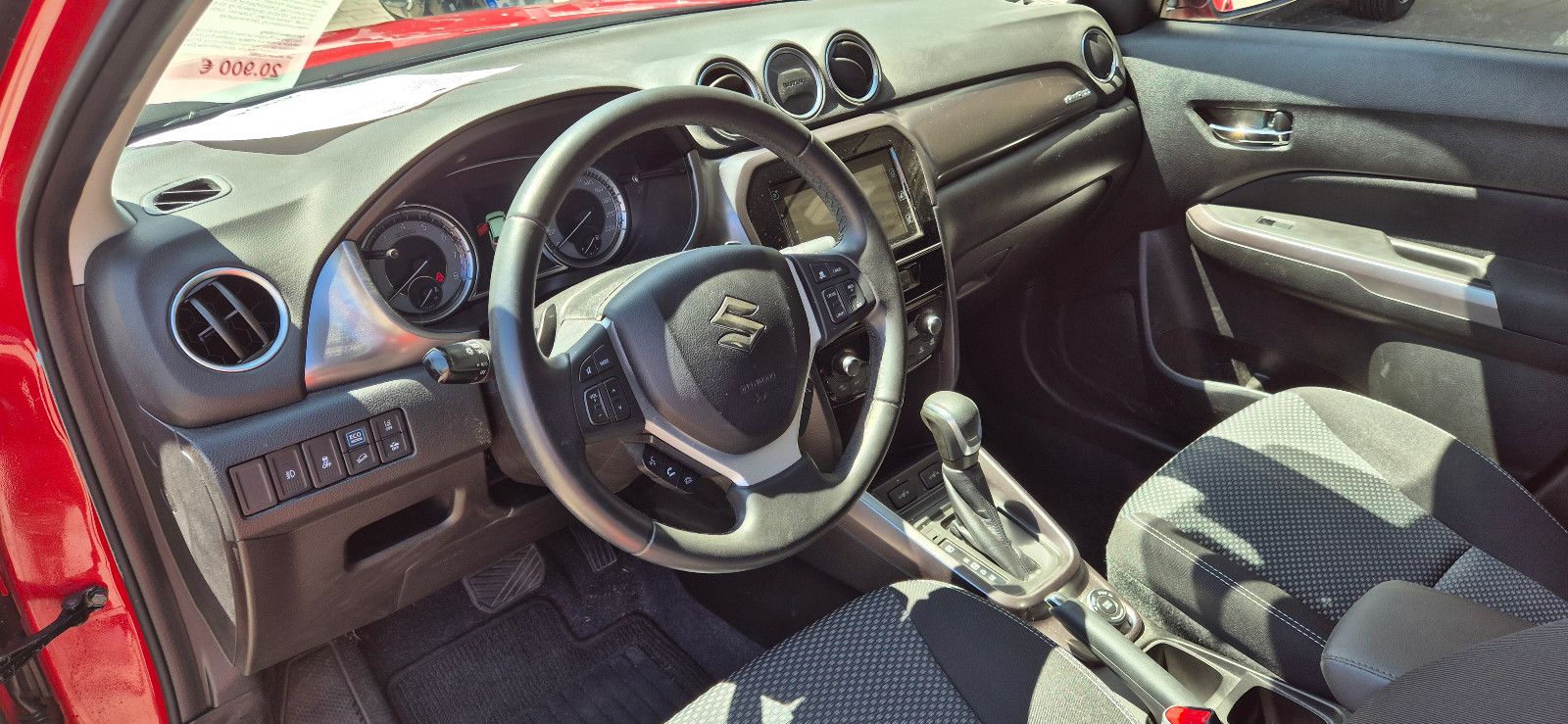 Suzuki Vitara 1.5 DUALJET Hybrid Comfort AGS Allgrip - Samsaru's Car Outlet