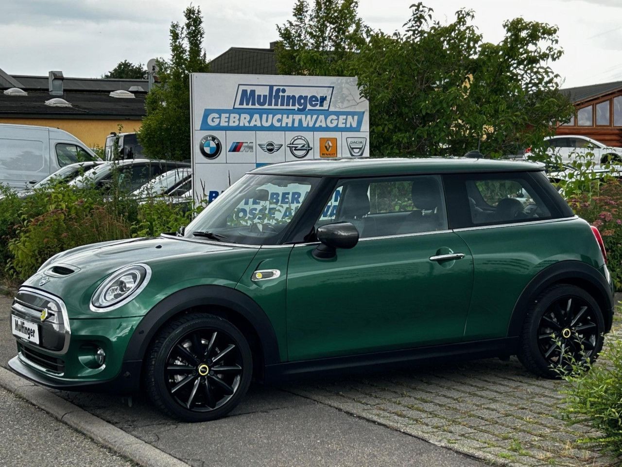 MINI Cooper SE - Samsaru's Car Outlet