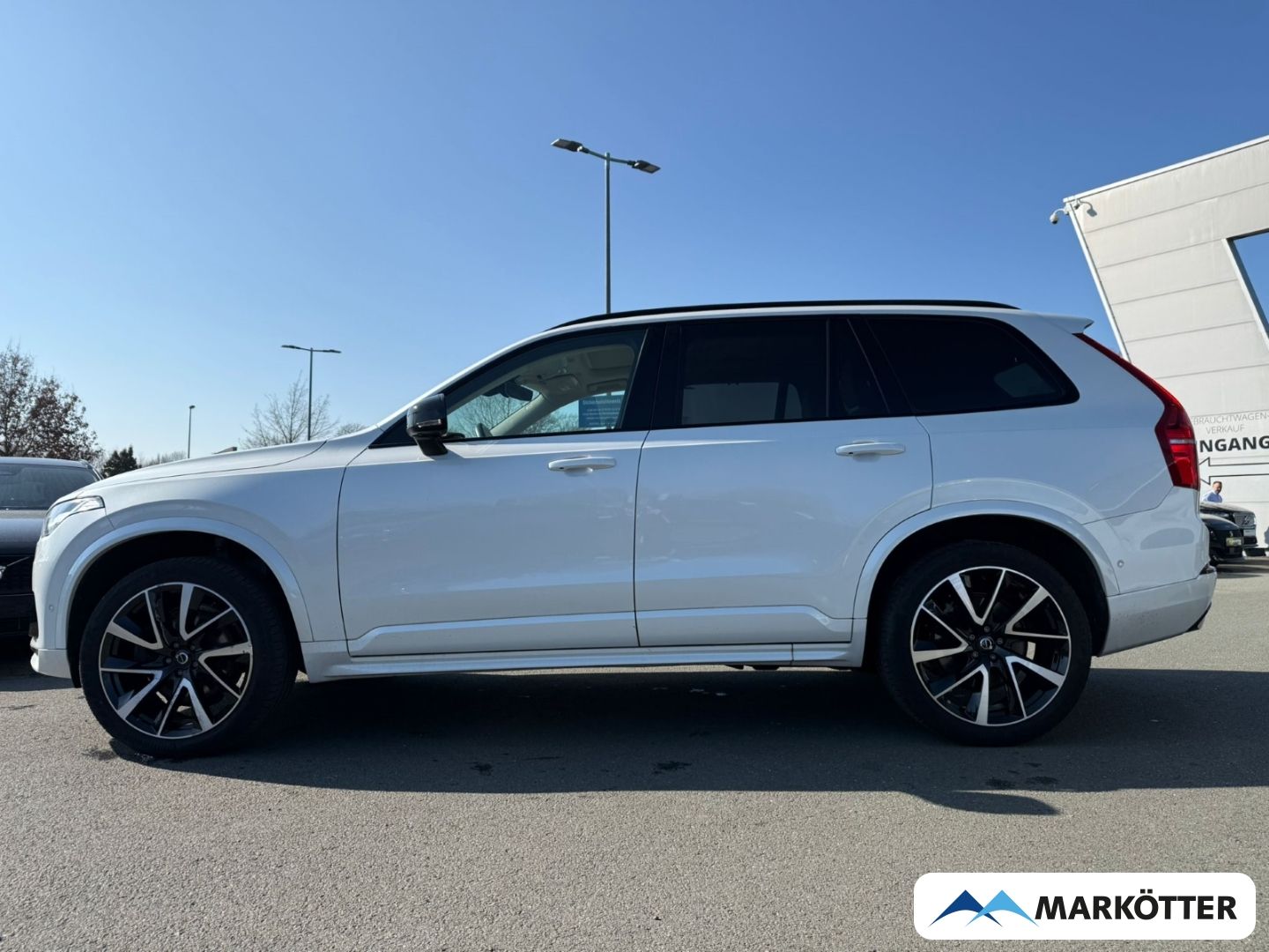 Volvo XC90 B5 AWD Ultimate Dark 7-Sitz. AHK/ACC/360°