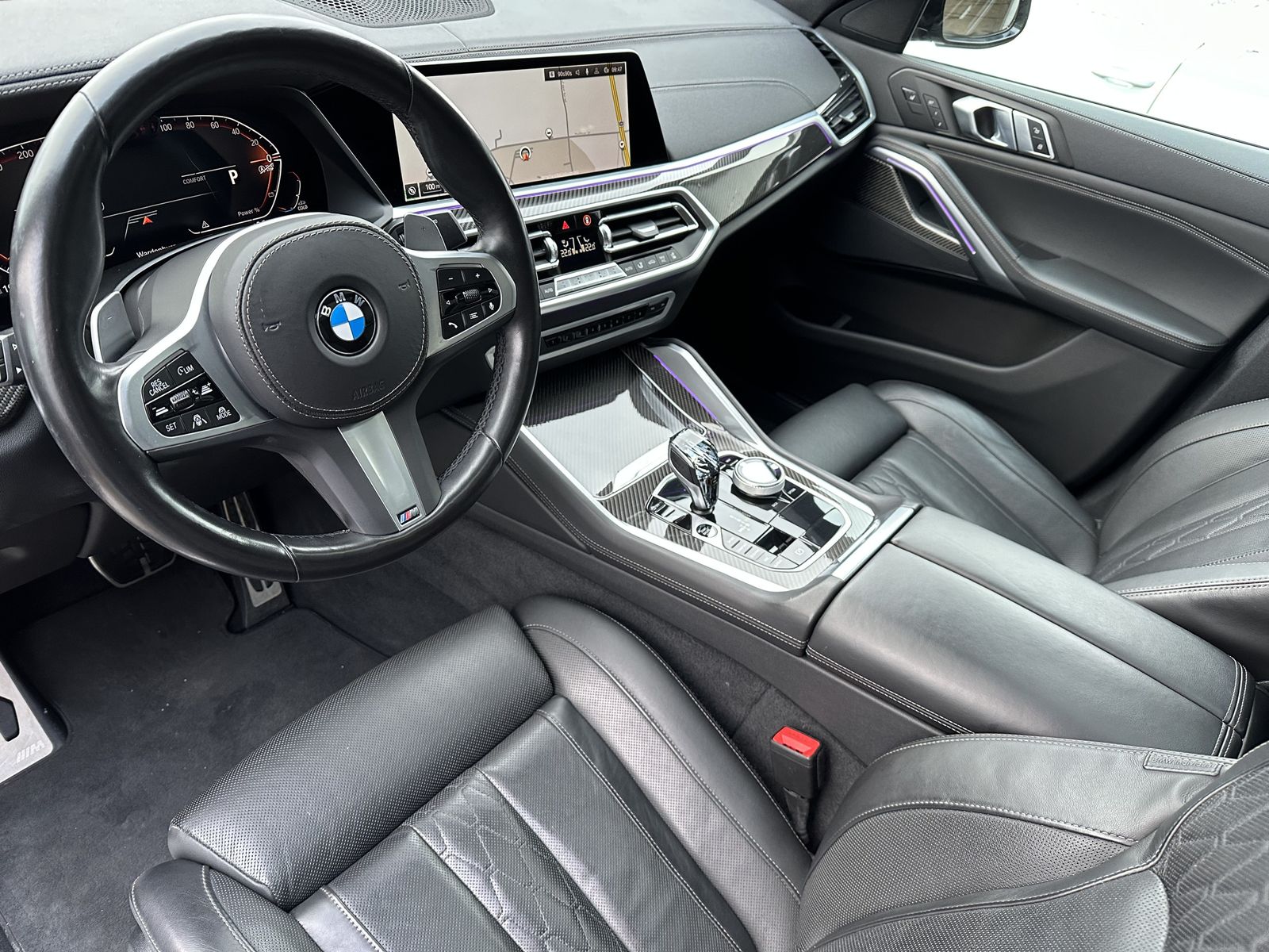 BMW X6 xDrive40d M-Sport NAV+LASER+AHK+PANO+HEAD-UP