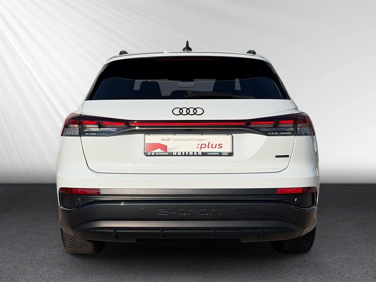 Audi Q4 e-tron 45 quattro S line AHK ACC Matrix Kam.