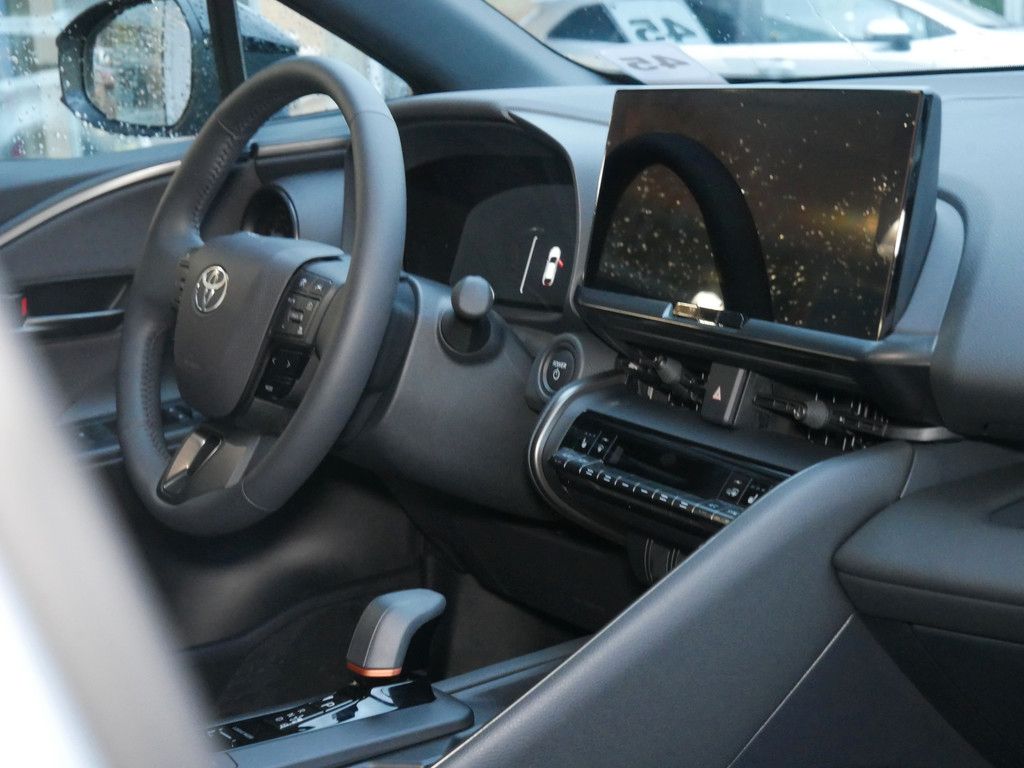 Toyota C-HR Hybrid Team D 2,0 SHZ NAVI ACC PDC LED