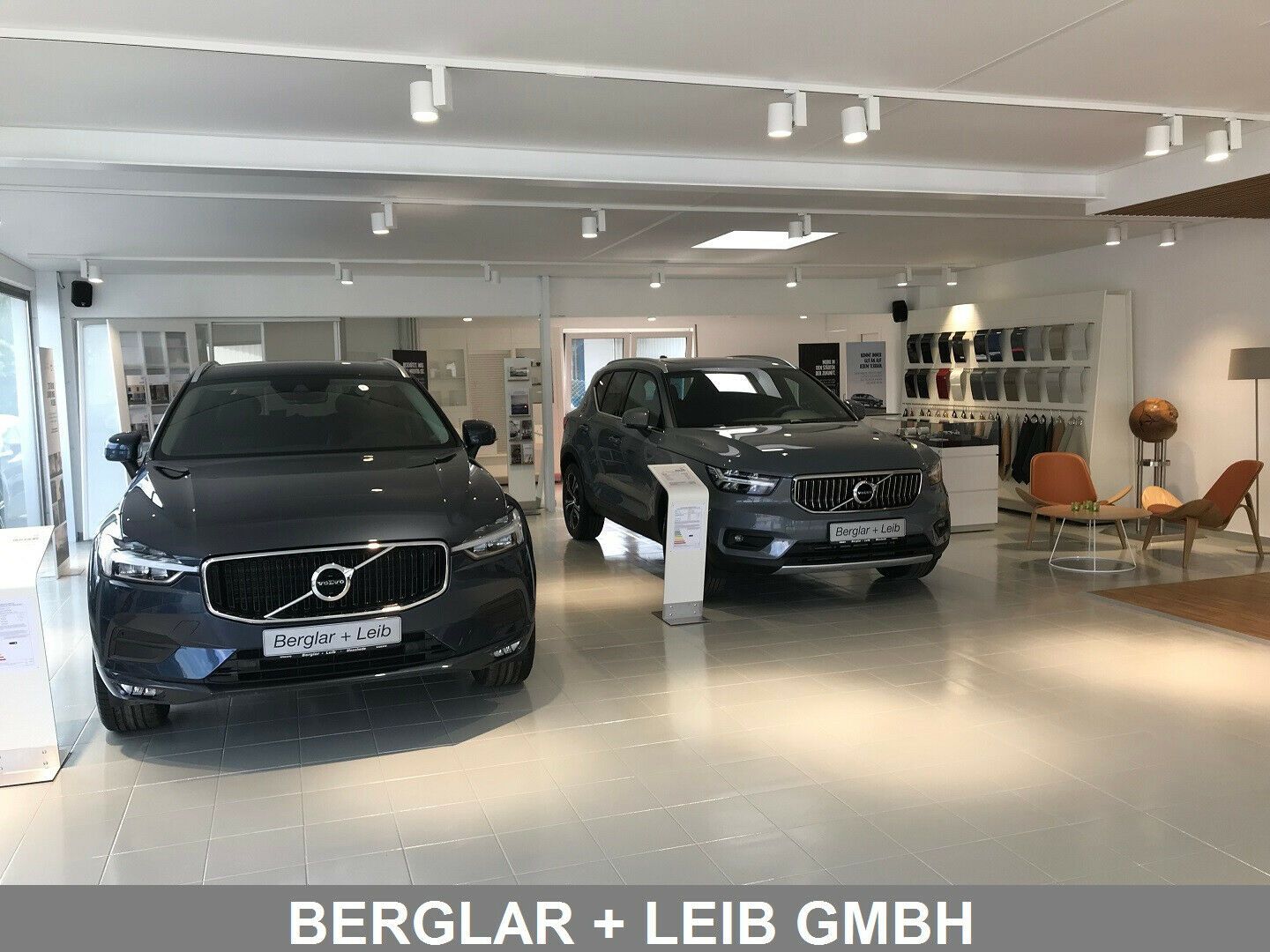 Volvo XC90 T8 AWD PlugIn Hybrid Ultra Dark 7-Sitze Aut