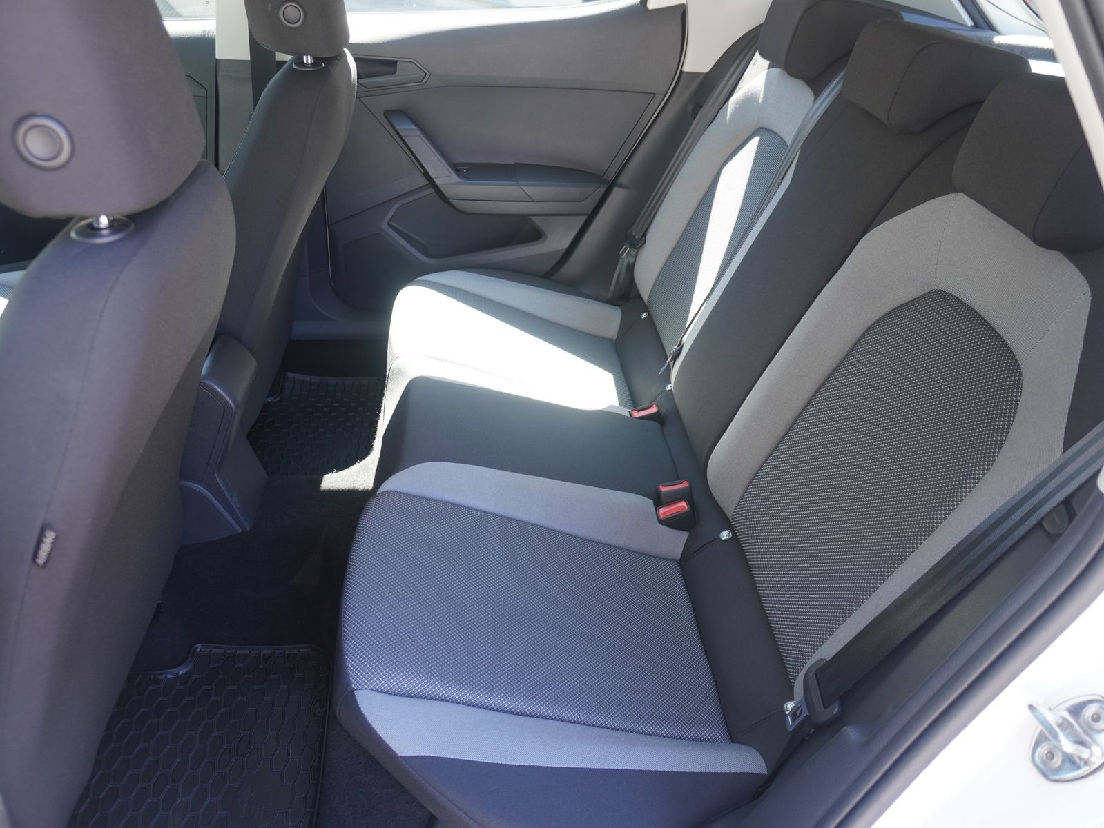 Seat Ibiza 1.0 TSI Style DSG - Samsaru's Car Outlet