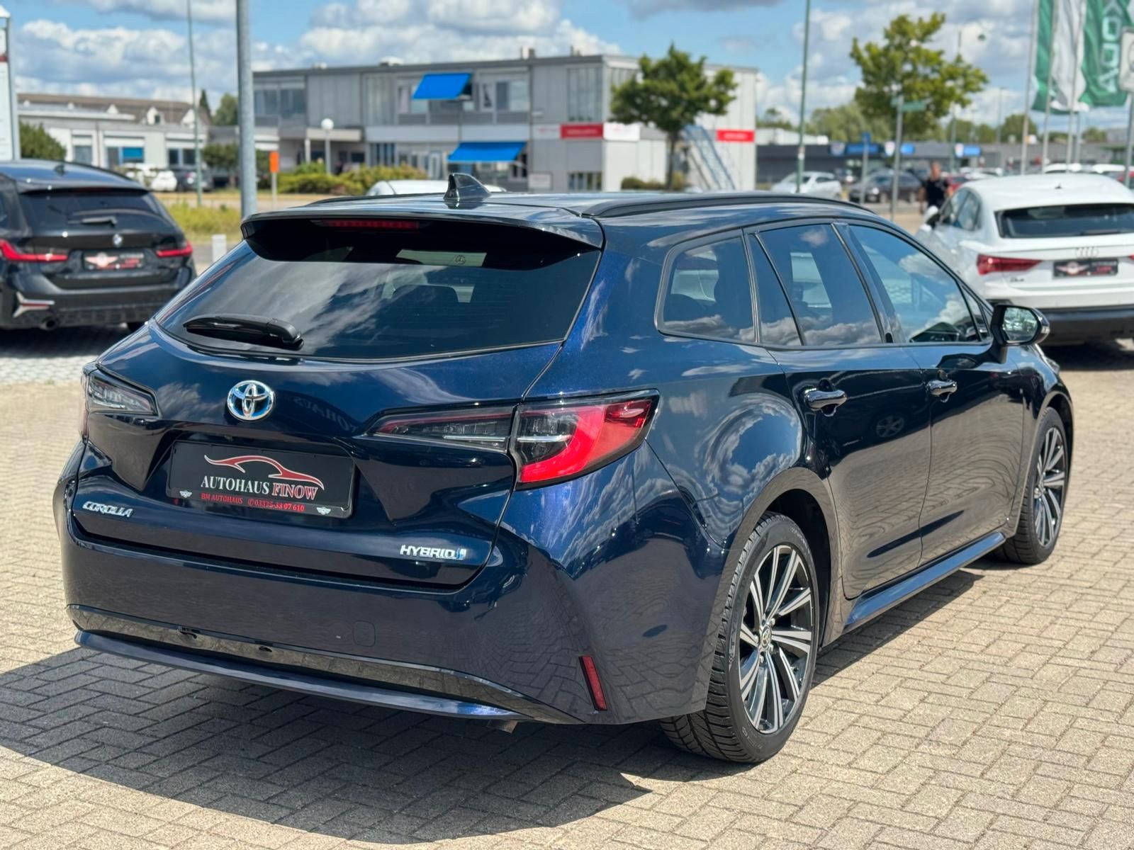 Toyota Corolla 1.8 Touring Sports Hybrid - Samsaru's Car Outlet