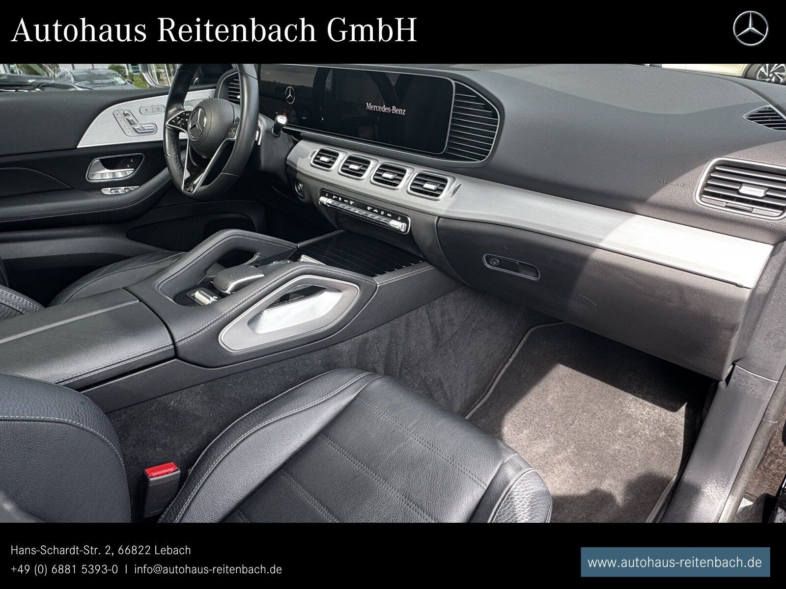 Mercedes-Benz GLE300d 4M AMG+PANO+AHK+360 BURMES+AIRMATIC+MEMO
