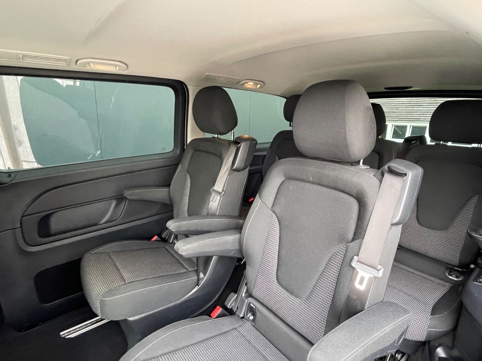 Mercedes-Benz V 300 d AMG - Samsaru's Car Outlet