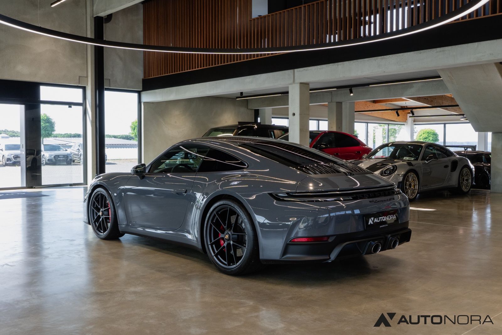 Porsche 911 (992.2) Carrera 4 GTS Lift 18-Wege Matrix