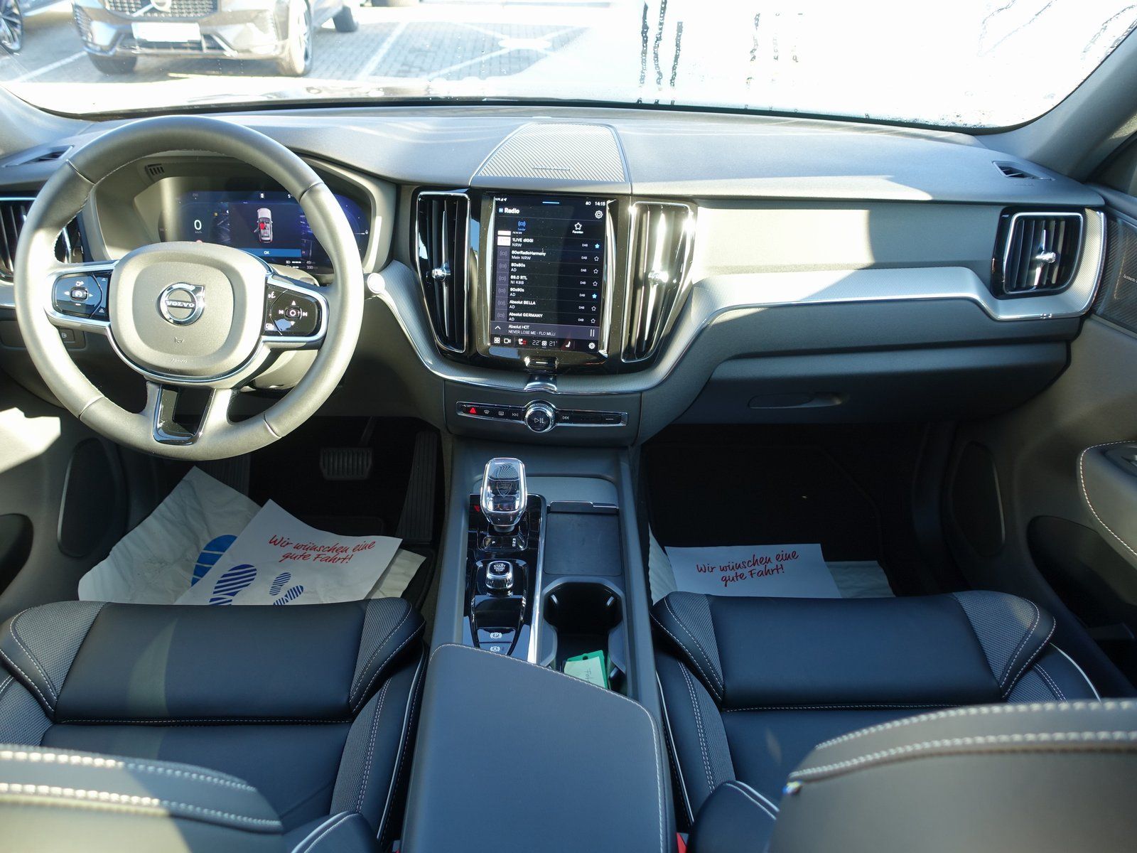 Volvo XC60 Plus T6 AWD Plug-in Hybrid/360°Cam/AHK/BLIS