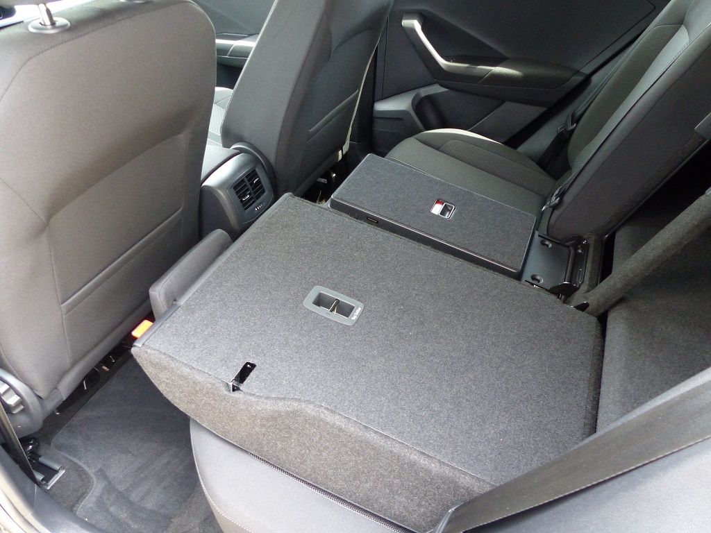 Volkswagen T-Roc 1.5 TSI DSG Life - Samsaru's Car Outlet