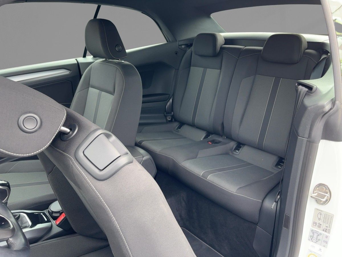 Volkswagen T-Roc Style 1.5 TSI - Samsaru's Car Outlet
