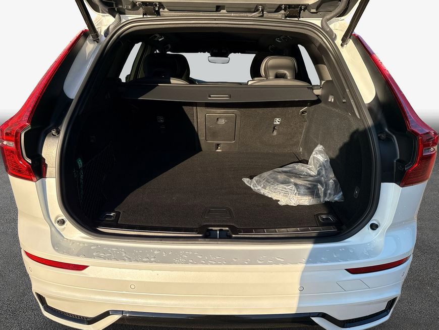 Volvo XC60 T6 AWD Plug-in Hybrid Plus Dark