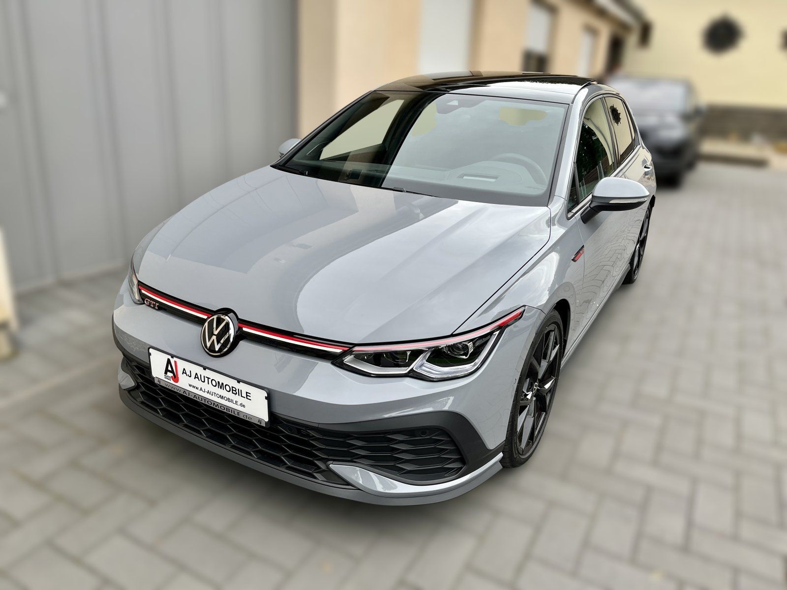 Volkswagen Golf 8 VIII GTI Clubsport - Samsaru's Car Outlet