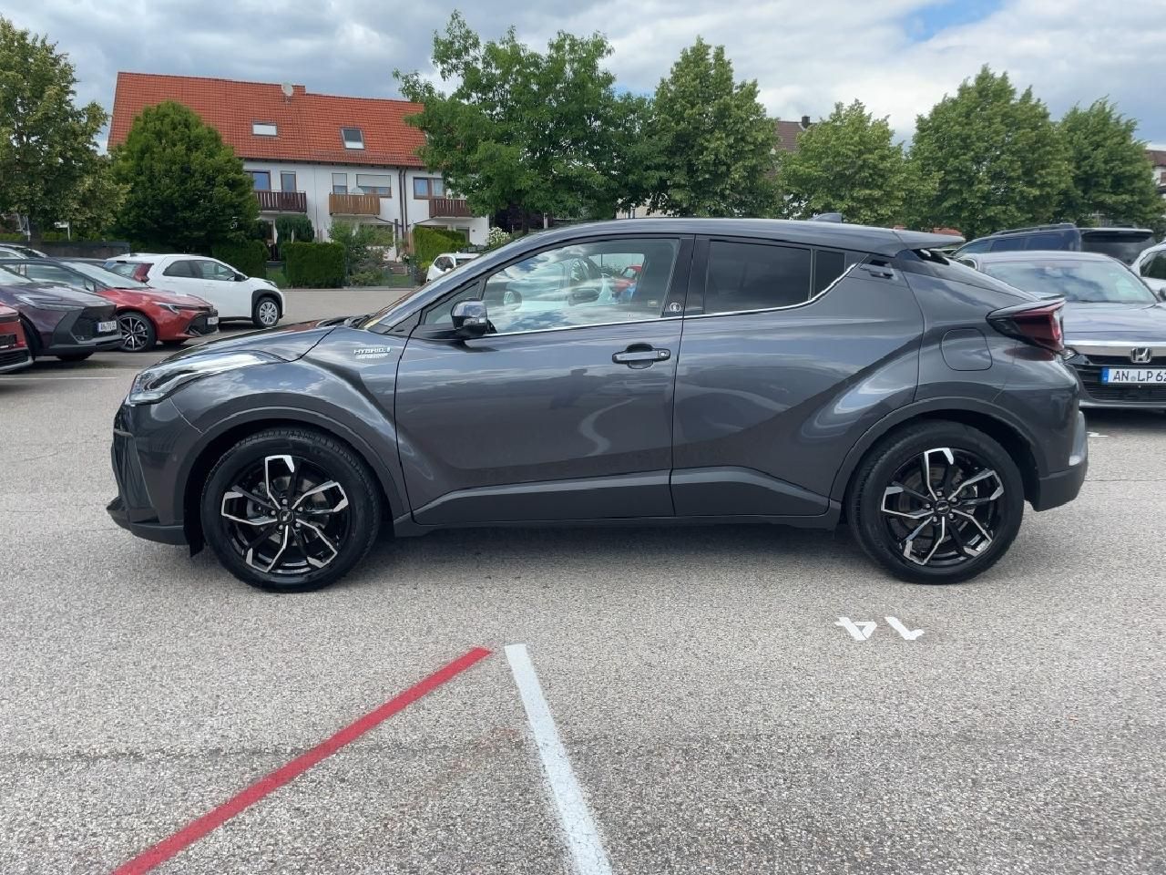 Toyota C-HR 2.0 l Hybrid - Samsaru's Car Outlet