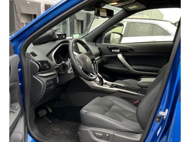 Mitsubishi Eclipse Cross Plus Select Black Hybrid 4WD 2.4 M