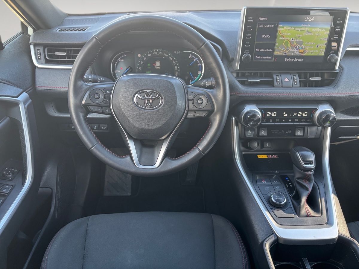 Toyota RAV4 2.5l Plug-in Hybrid - Samsaru's Car Outlet
