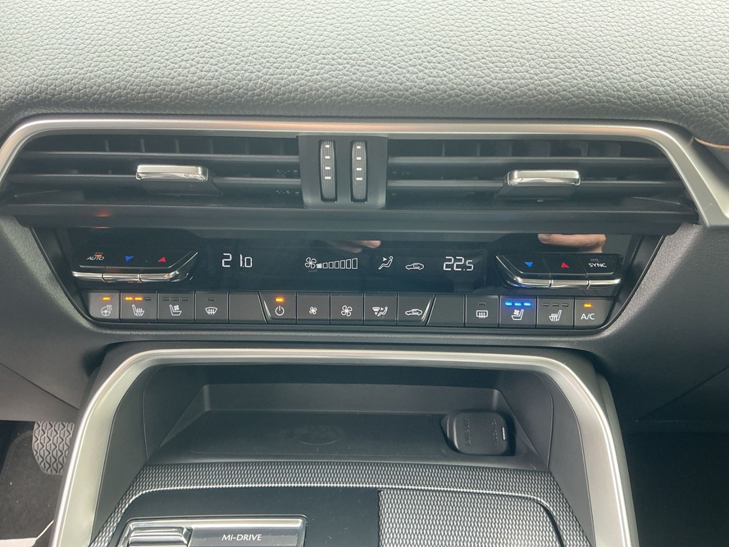 Mazda CX-60 3.3 AT AWD Homura CoSo Matrix BOSE HUD AHK