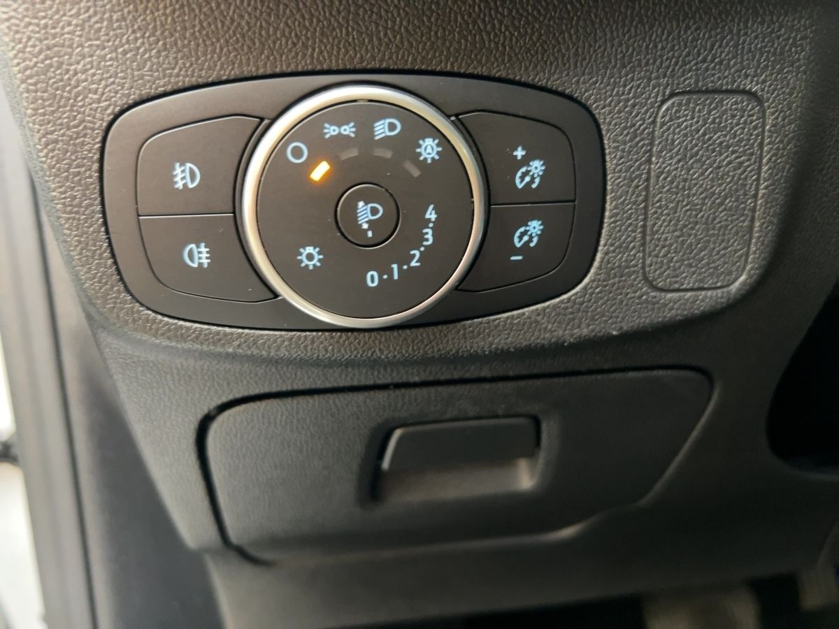 Ford Focus TURNIER 1,5 D ACTIVE - Samsaru's Car Outlet