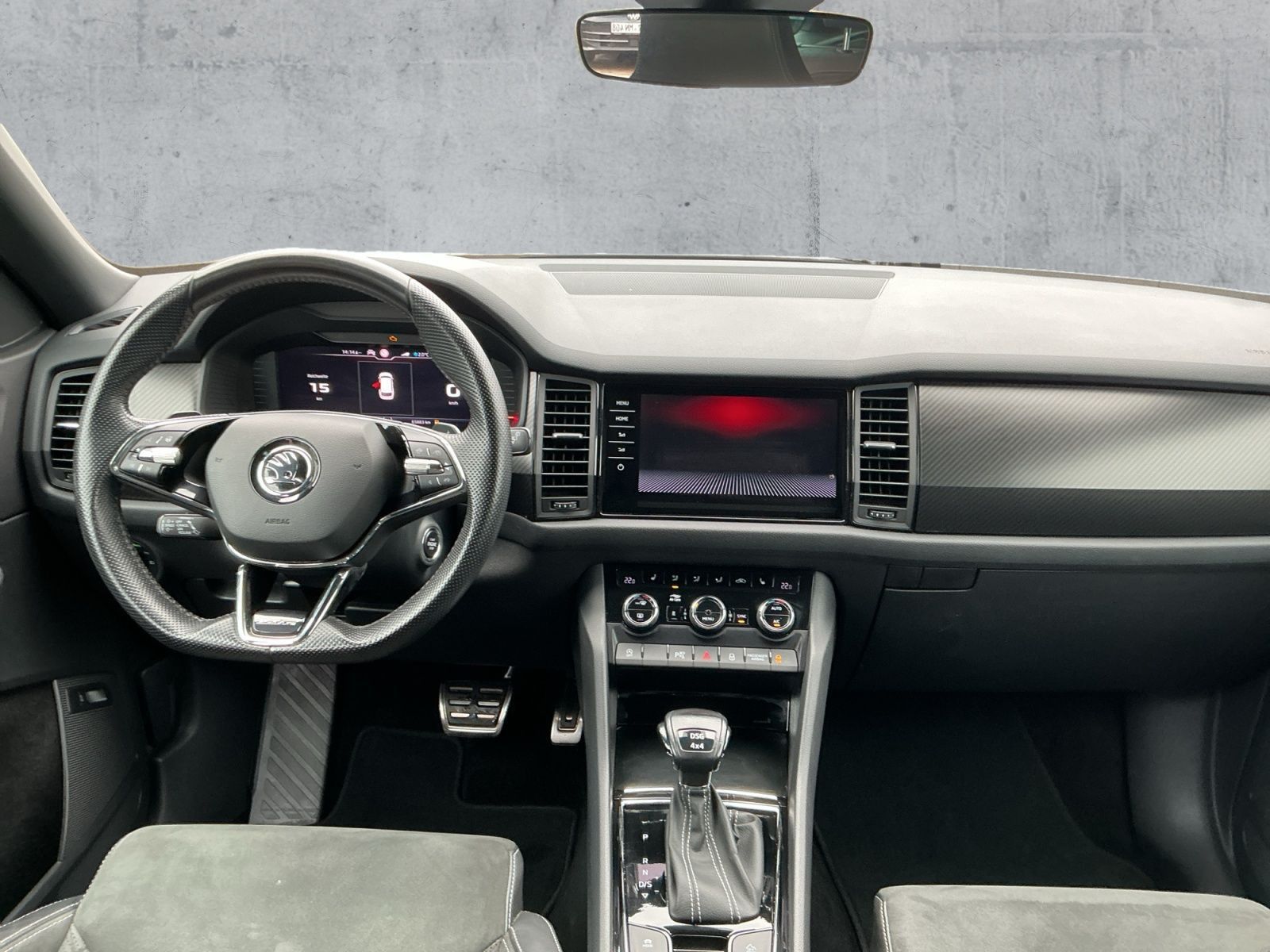 Skoda Kodiaq 2.0 TSI 4x4 DSG SPORTLINE NAVI+AHK+STDHZG