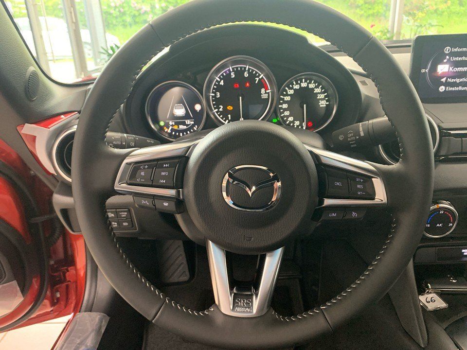 Mazda MX-5 2ST 1.5L SKYACTIV-G 132 6MT RWD Homura MX-5