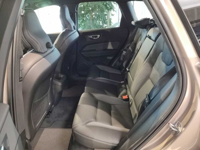 Volvo XC60 Plus Diesel, B4 AWD Mild-Hybrid, Dark Luftf