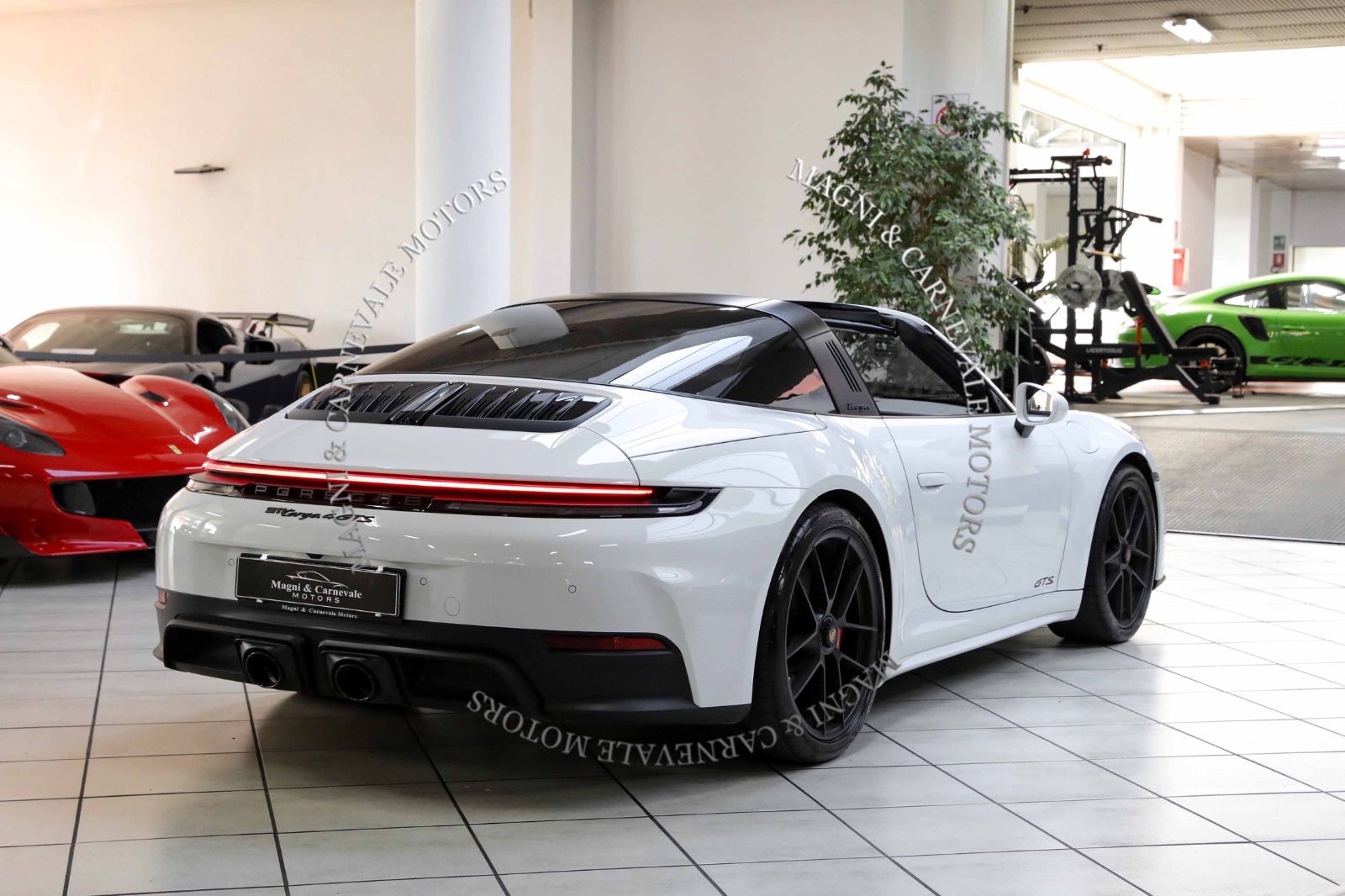 Porsche 992 Targa 4 GTS - Samsaru's Car Outlet