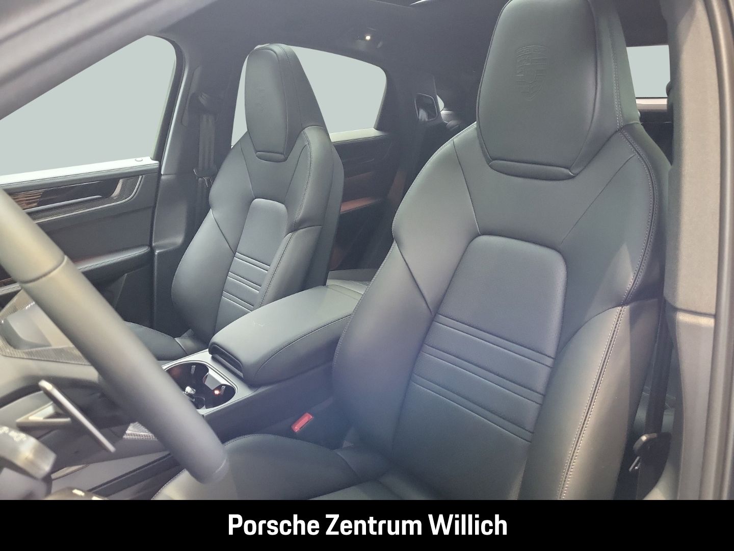 Porsche Cayenne E-Hybrid Coupe BOSE Surround-View LED