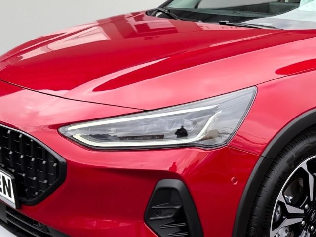 Ford Focus Turnier Active X + el. Panoramadach + Lede