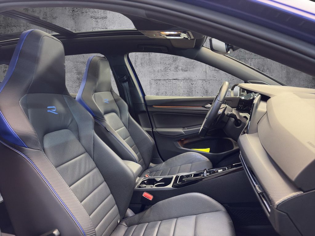 Volkswagen Golf Variant R 2.0 TSI 4Motion Matrix+Pano+HuD