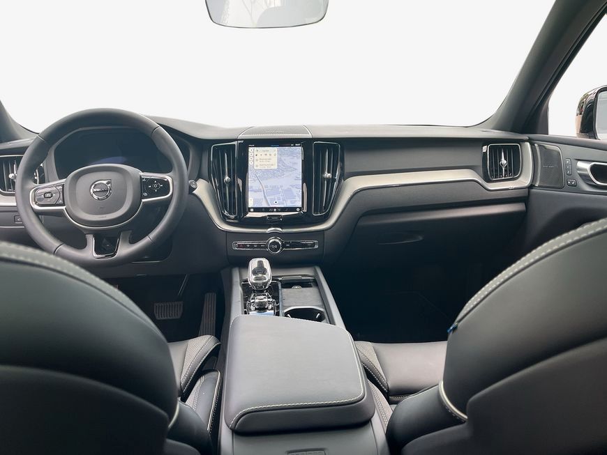 Volvo XC60 T6 AWD Plug-in Hybrid Plus Dark