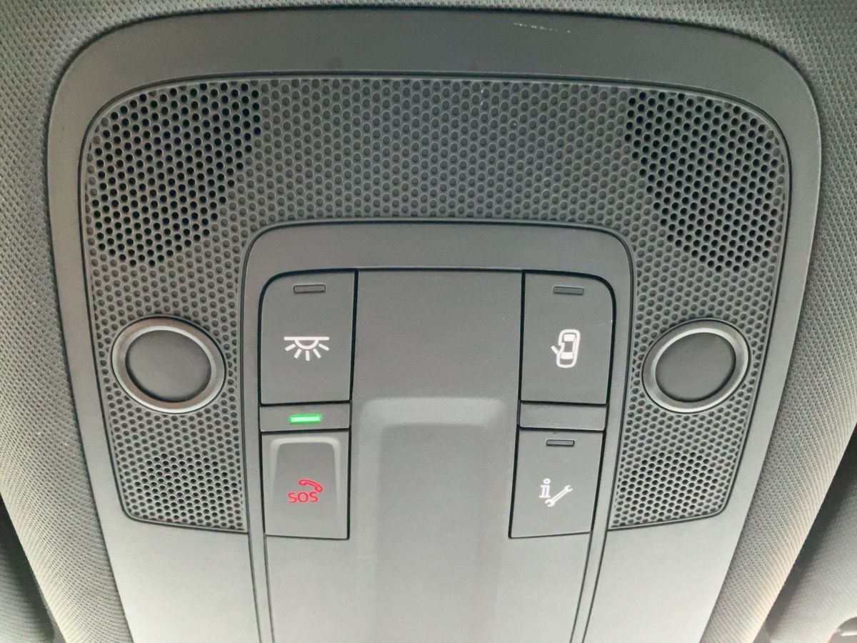 Audi A3 Limousine 40 TFSI S-LINE - Samsaru's Car Outlet