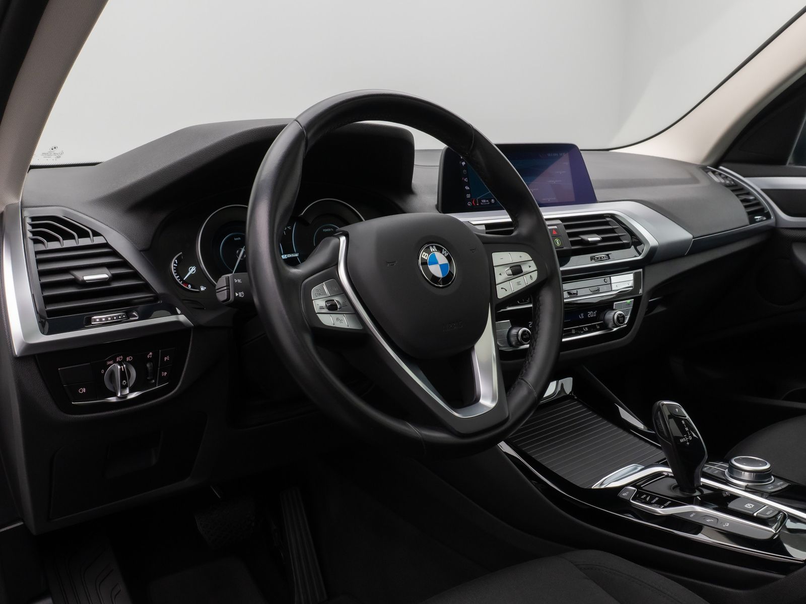 BMW X3 xD30e Panorama Kamera DAB HiFi WLAN Stop&Go