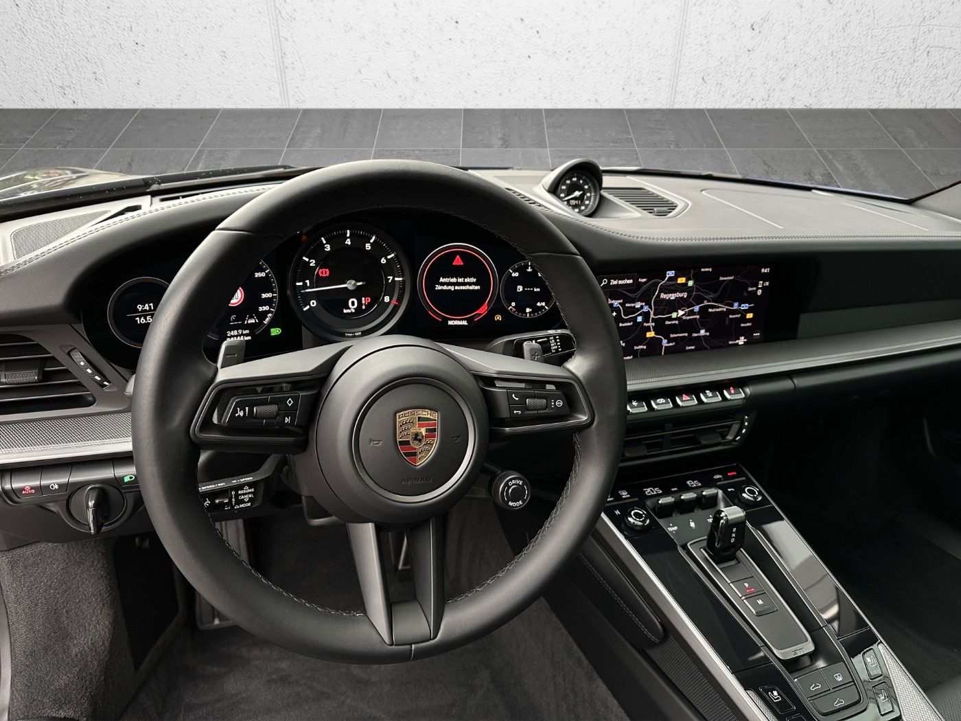 Porsche 992 911 Carrera 4S Lift Matrix BOSE InnoDrive
