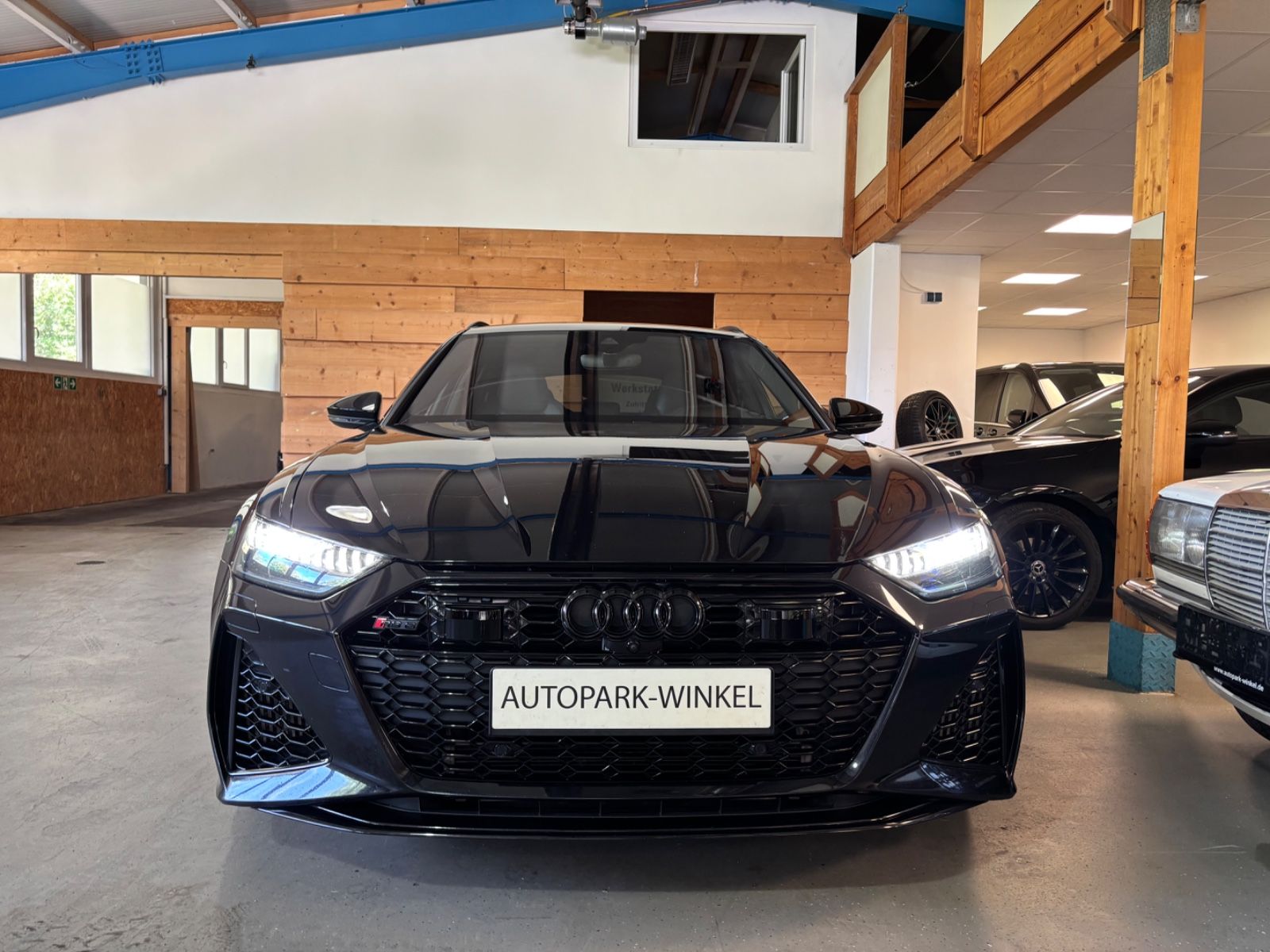 Audi RS6 Avant 4.0 TFSI quattro / Navi