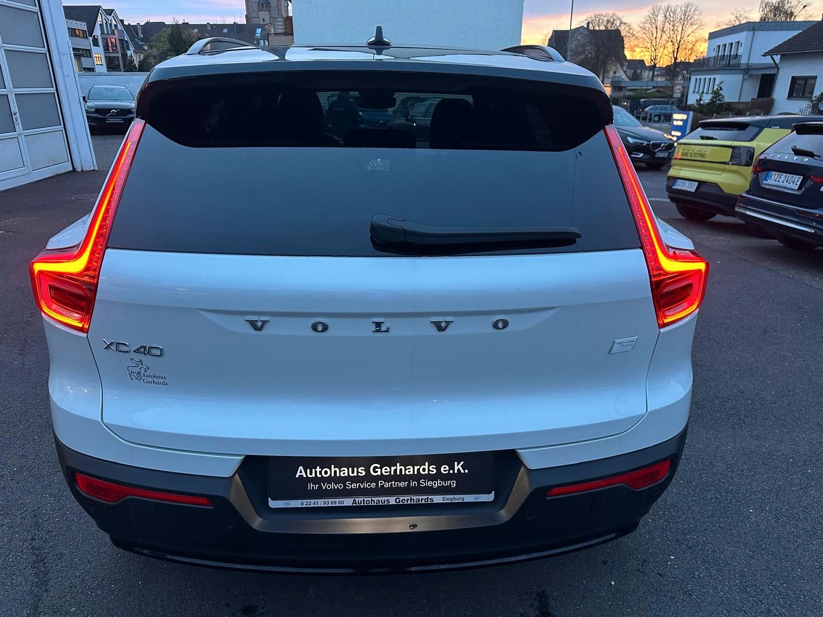 Volvo XC40 Twin AWD Ultimate AHK,Pano,360°,BLIS,ACC