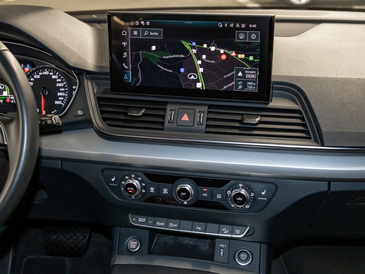 Audi Q5 40 TFSI quattro - Samsaru's Car Outlet