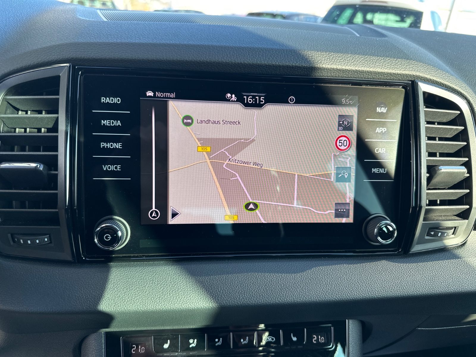 Skoda Karoq Sportline verl. Garantie