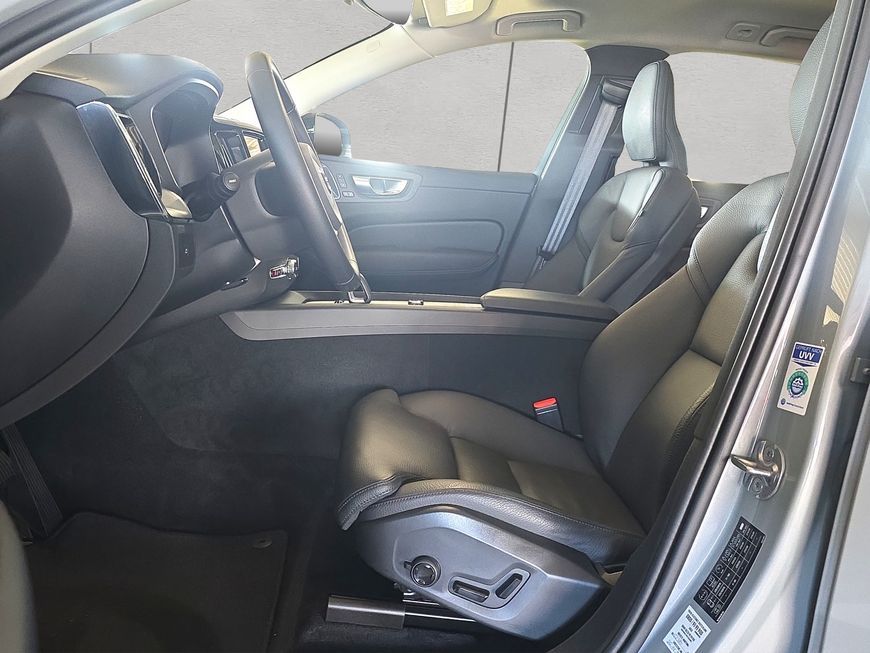 Volvo XC60 B4 D Plus Dark