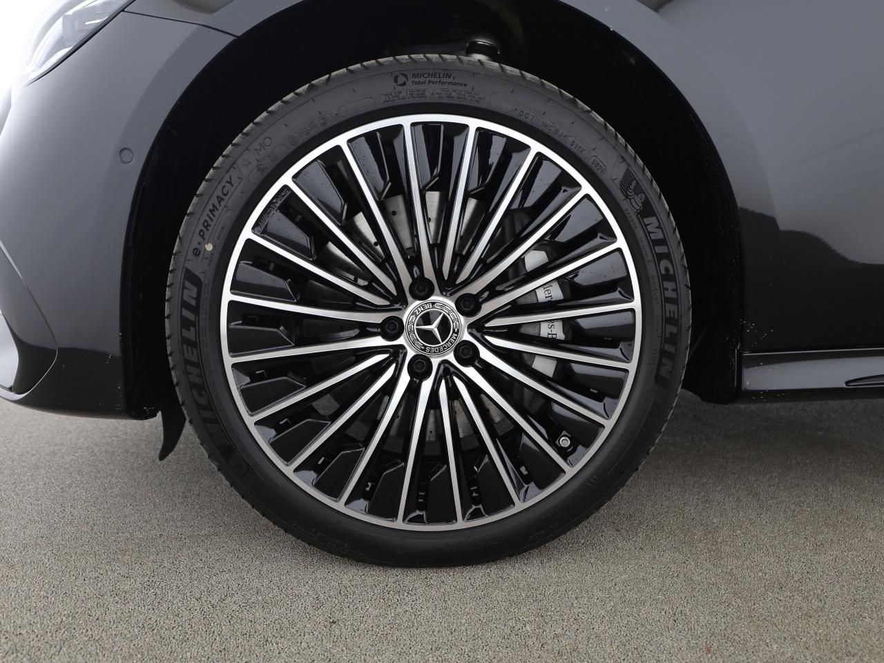 Mercedes-Benz E 450 d 4M T AMG Digital Light Night Burmester