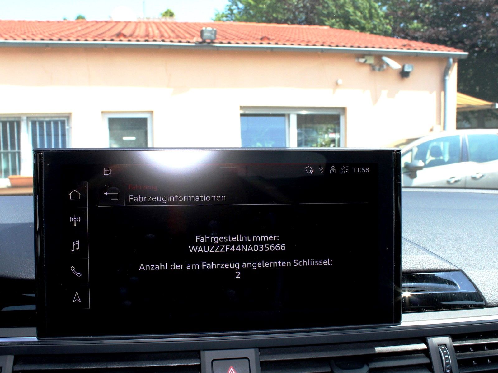 Audi A4 35 TFSI S line - Samsaru's Car Outlet