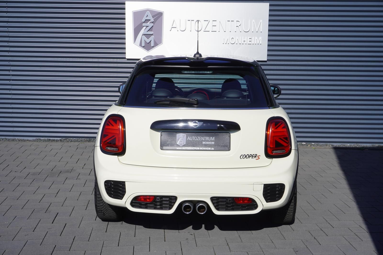 MINI COOPER S - Samsaru's Car Outlet
