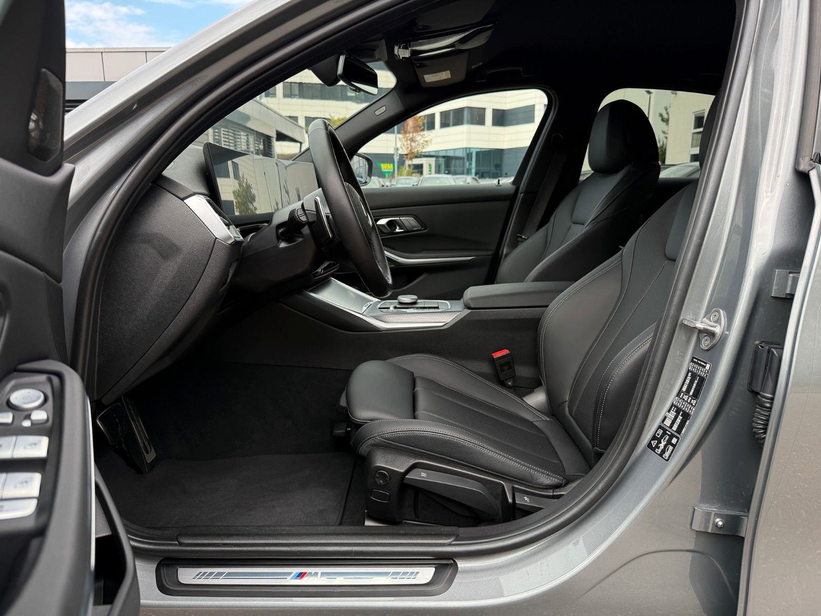 BMW 320d xD M Sport 19" ACC HuD 360° Ambiente StHzg