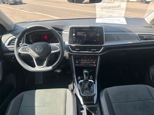 Volkswagen T-Roc 1.5 TSI Style - Samsaru's Car Outlet