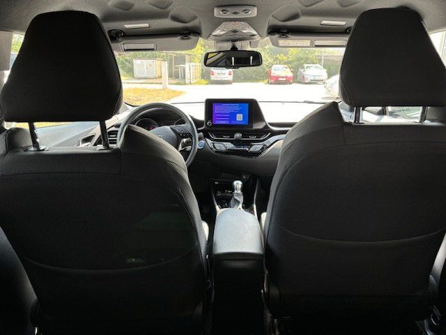 Toyota C-HR 2.0 Hybrid - Samsaru's Car Outlet