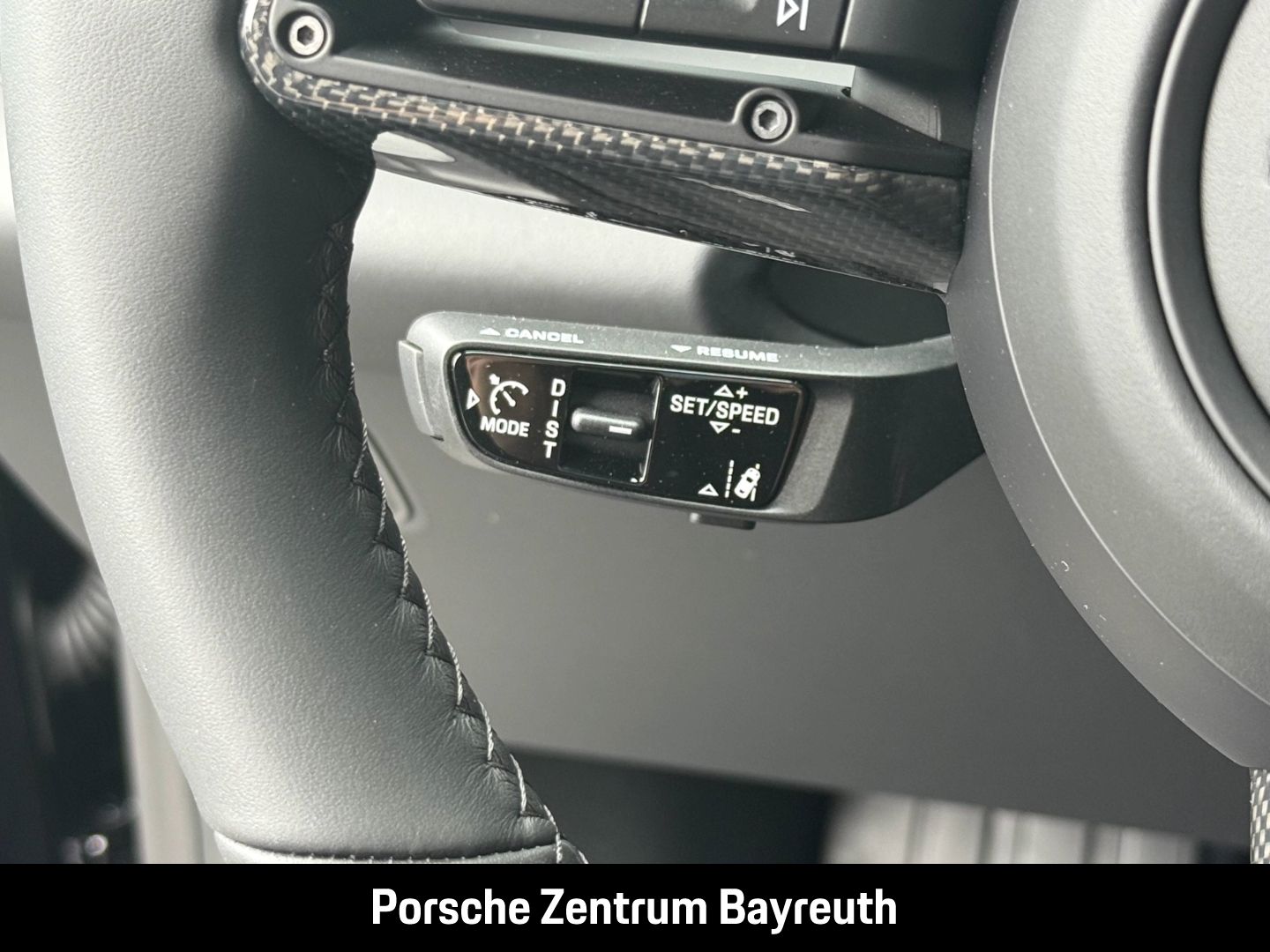 Porsche Macan 4S *PTS VIOLAMETALLIC*CARBON*BEIFAHRERDIS.