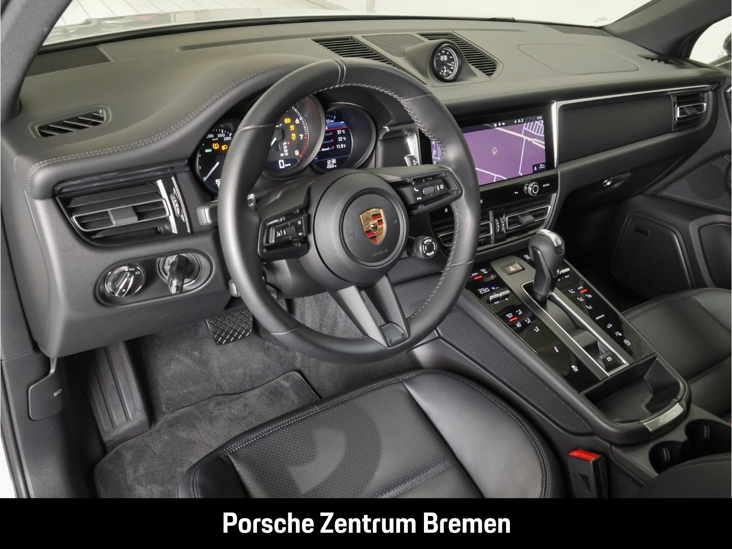 Porsche Macan T - Samsaru's Car Outlet