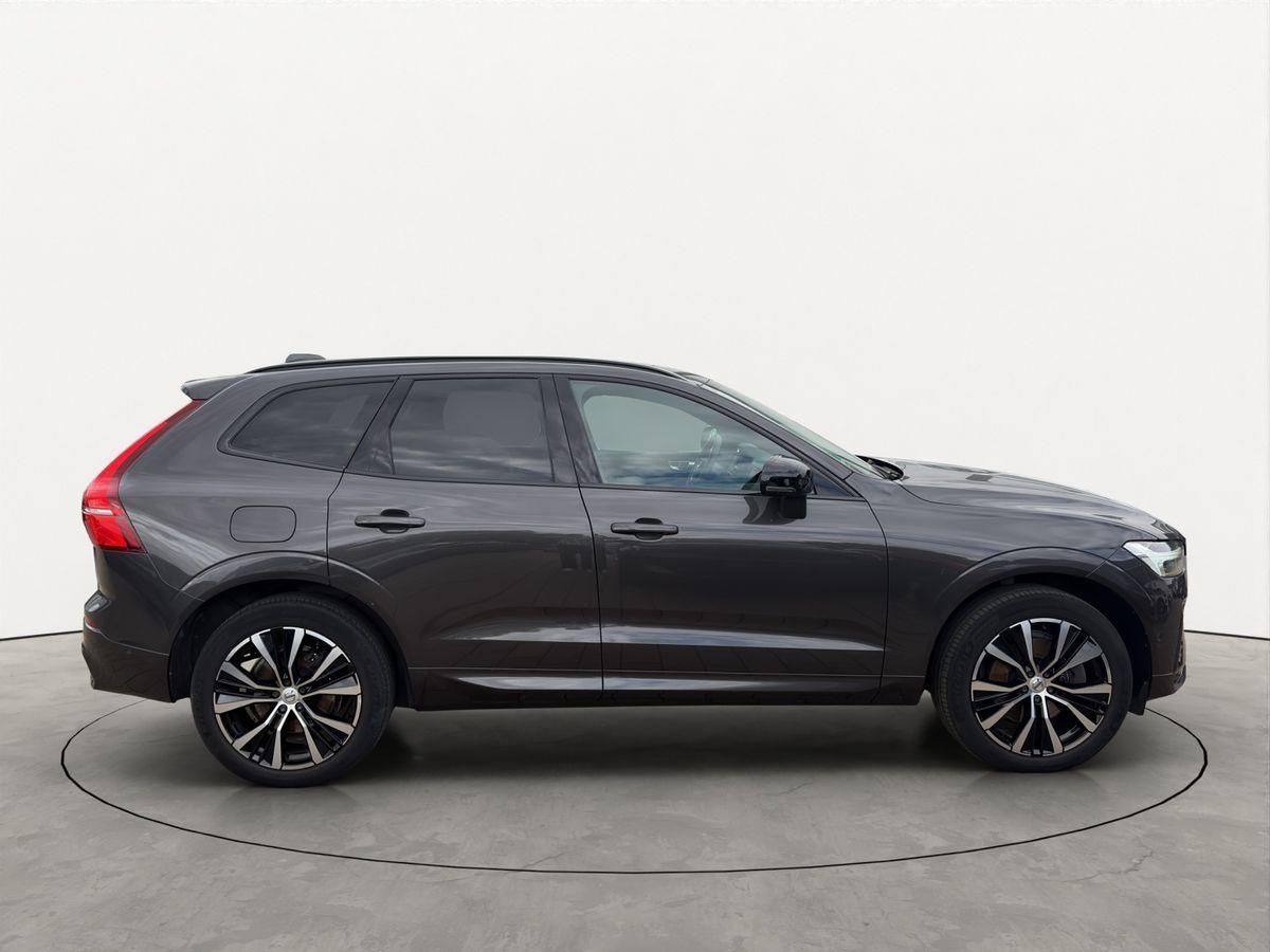 Volvo XC60 B4 AWD Plus Dark 360° PANO AHK H/K LED 20"