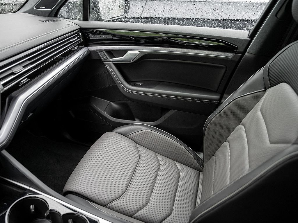 Volkswagen Touareg 3.0 V6 TDI R-Line 4M AHK 360° PANO KAM