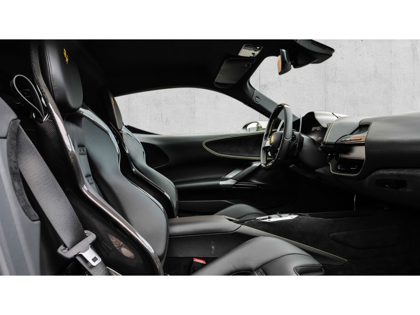 Ferrari SF90 Stradale - Samsaru's Car Outlet